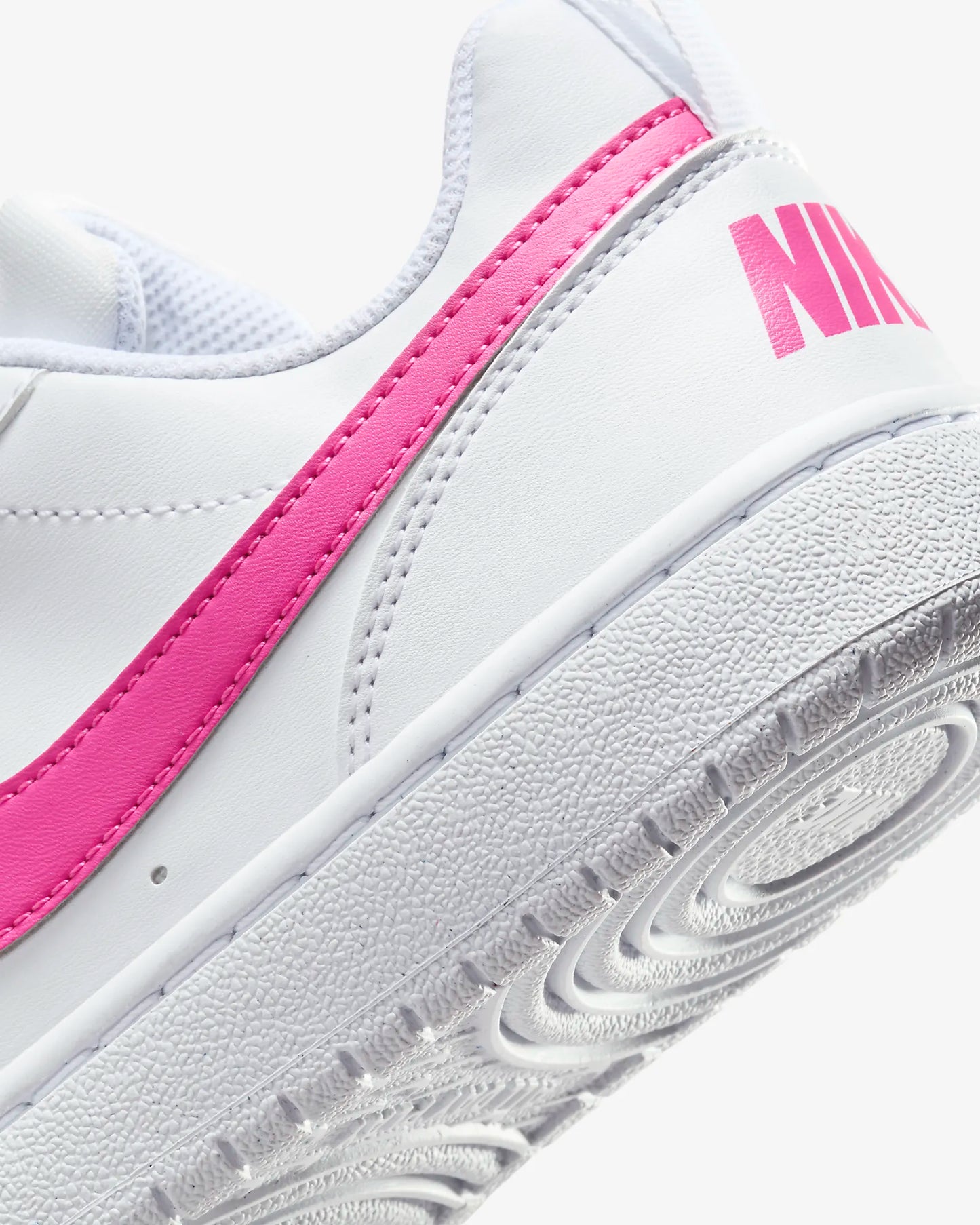 Nike Court Borough Low
