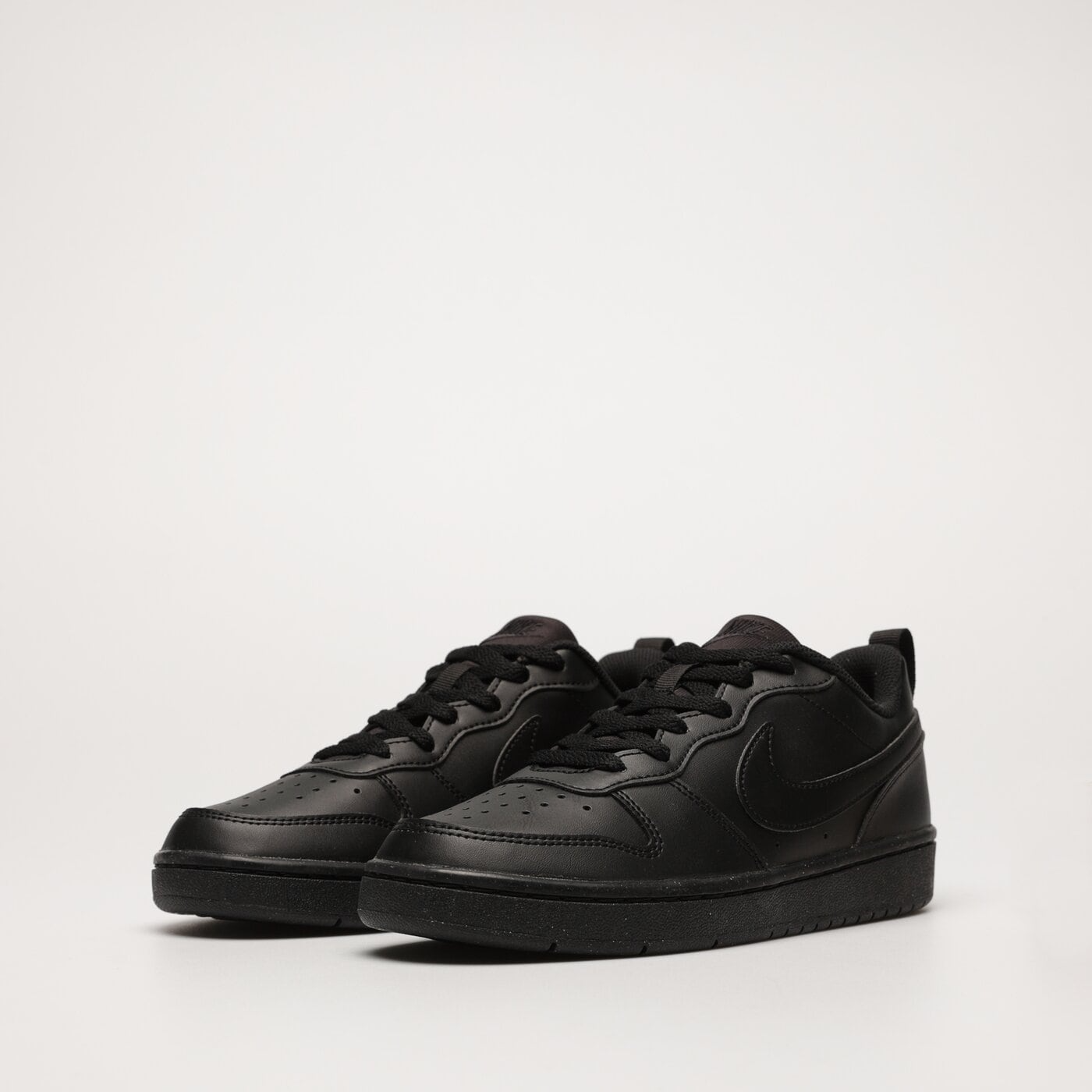 Nike Court Borough Low