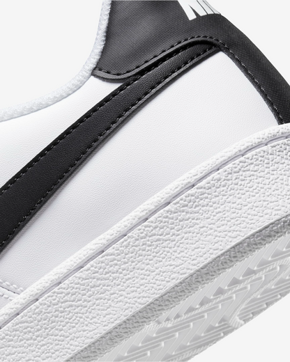 Nike Court Royale