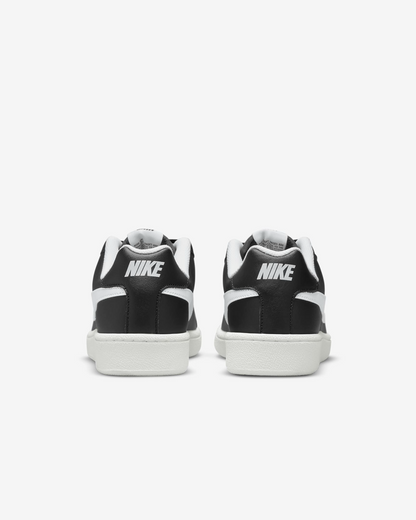 Nike Court Royale