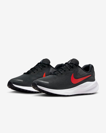 Nike Revolution 7