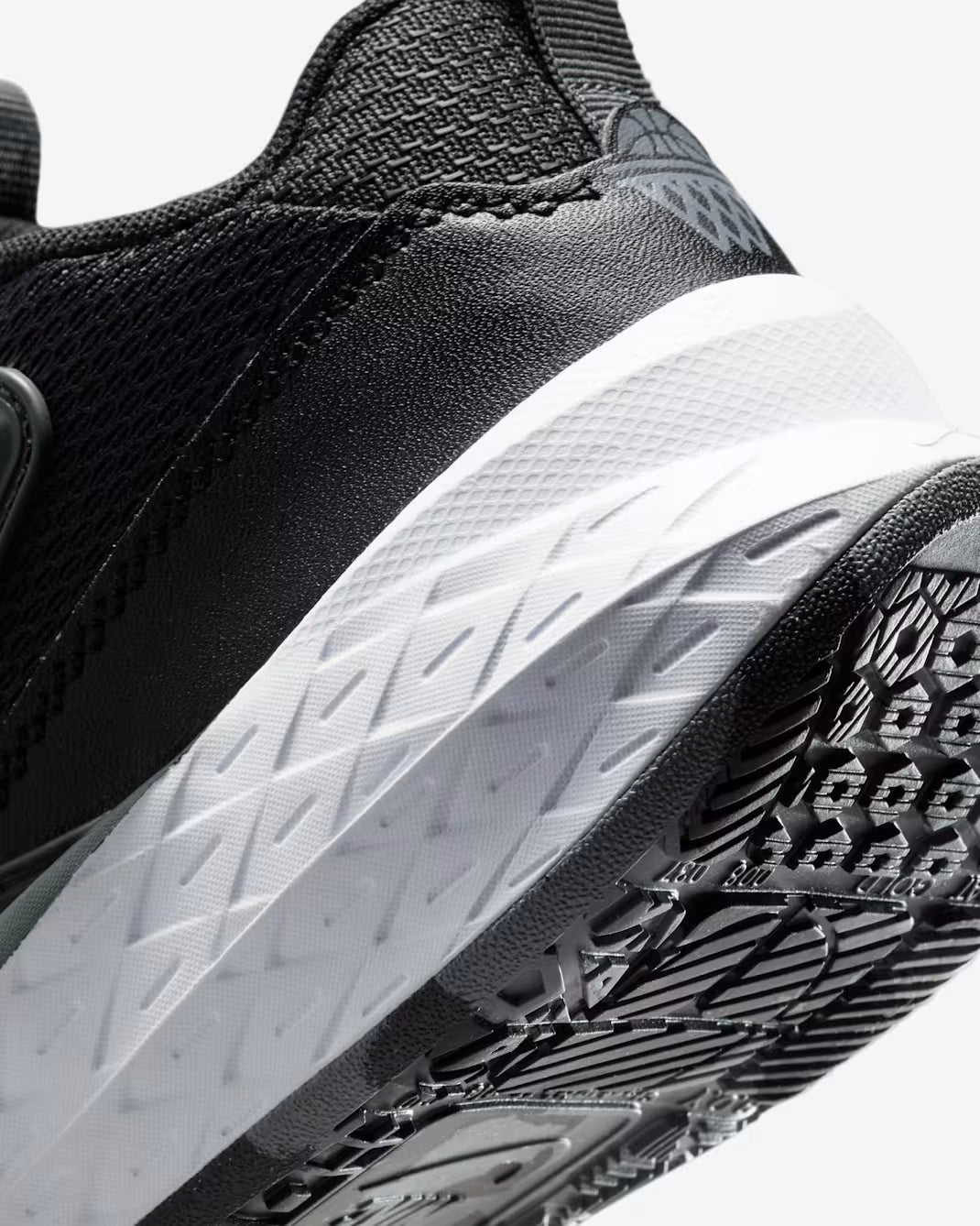 Nike Team Hustle D 12