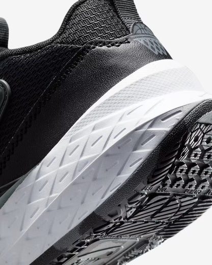 Nike Team Hustle D 12